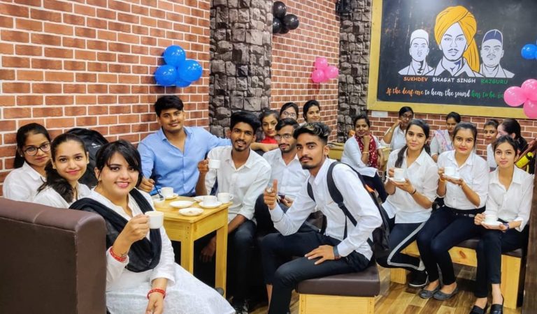 happy students in cafe